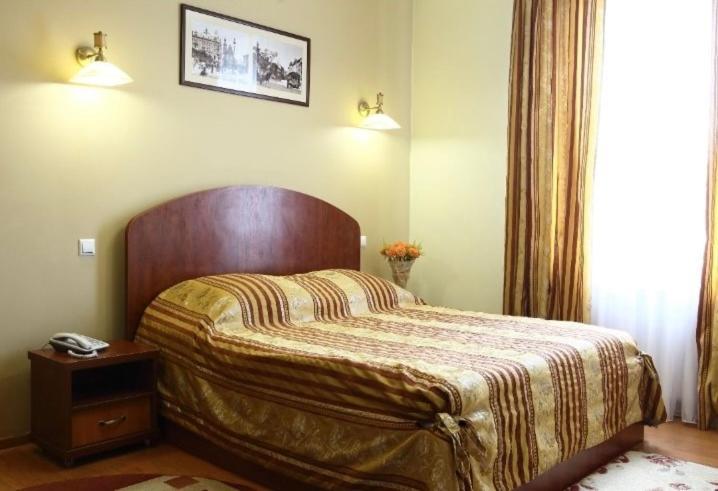 Hotel Соняхи Zimna Voda Exterior foto
